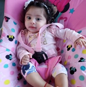 Meet your Posher, Claudia